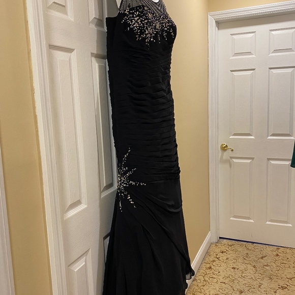 VM Collection Dresses & Skirts - Mother of the Bride Black Gown
